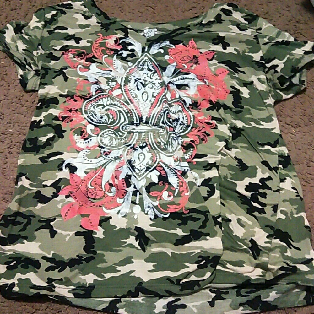 T-shirt